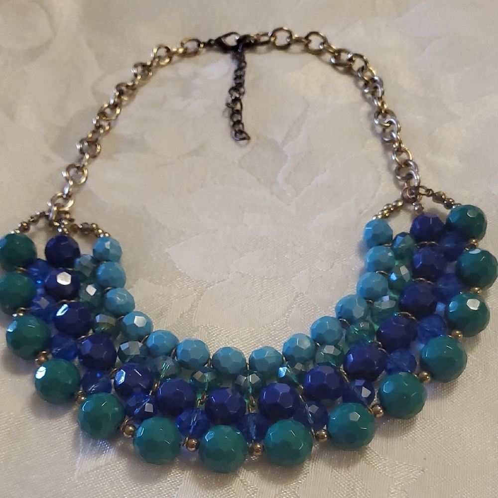 Elegant Blue and Green Beaded Necklace
